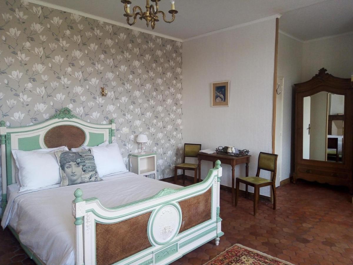 Chateau Latour Fours  Екстериор снимка